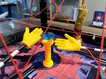 Tiny Laser Heist: Base Game + Double Cross Expansion (Ding & Dent) [Moderate Damage]